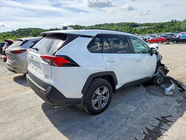 2025 TOYOTA RAV4 XLE — PSRA