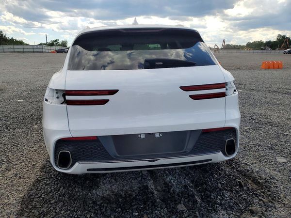 2022 GENESIS GV70