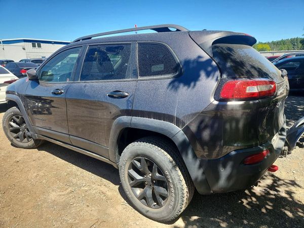 2018 JEEP CHEROKEE TRAILHAWK 4X4