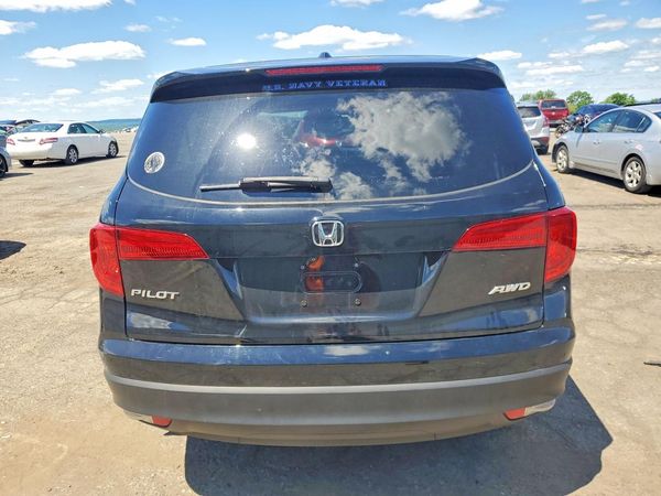 2017 HONDA PILOT EX