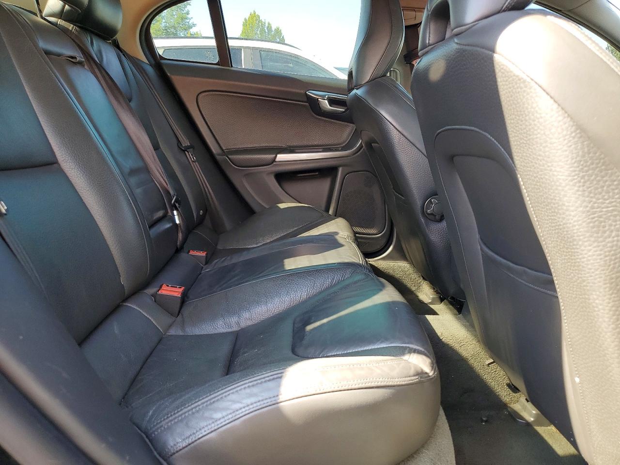 2013 VOLVO S60