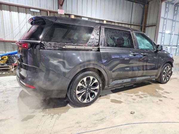 2022 KIA CARNIVAL