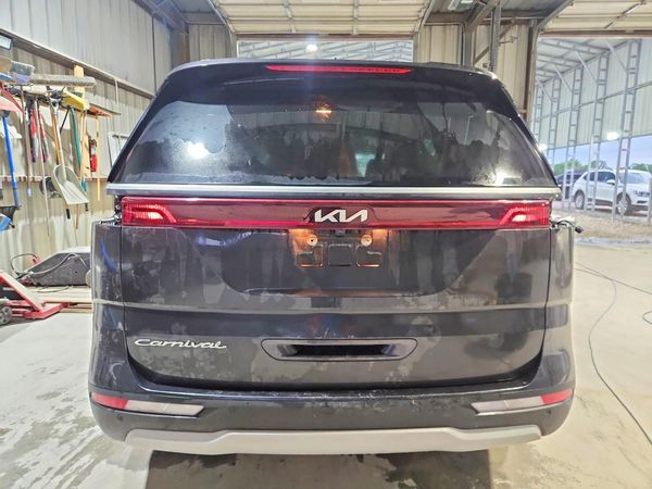2022 KIA CARNIVAL