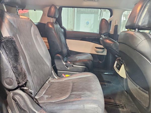 2022 KIA CARNIVAL