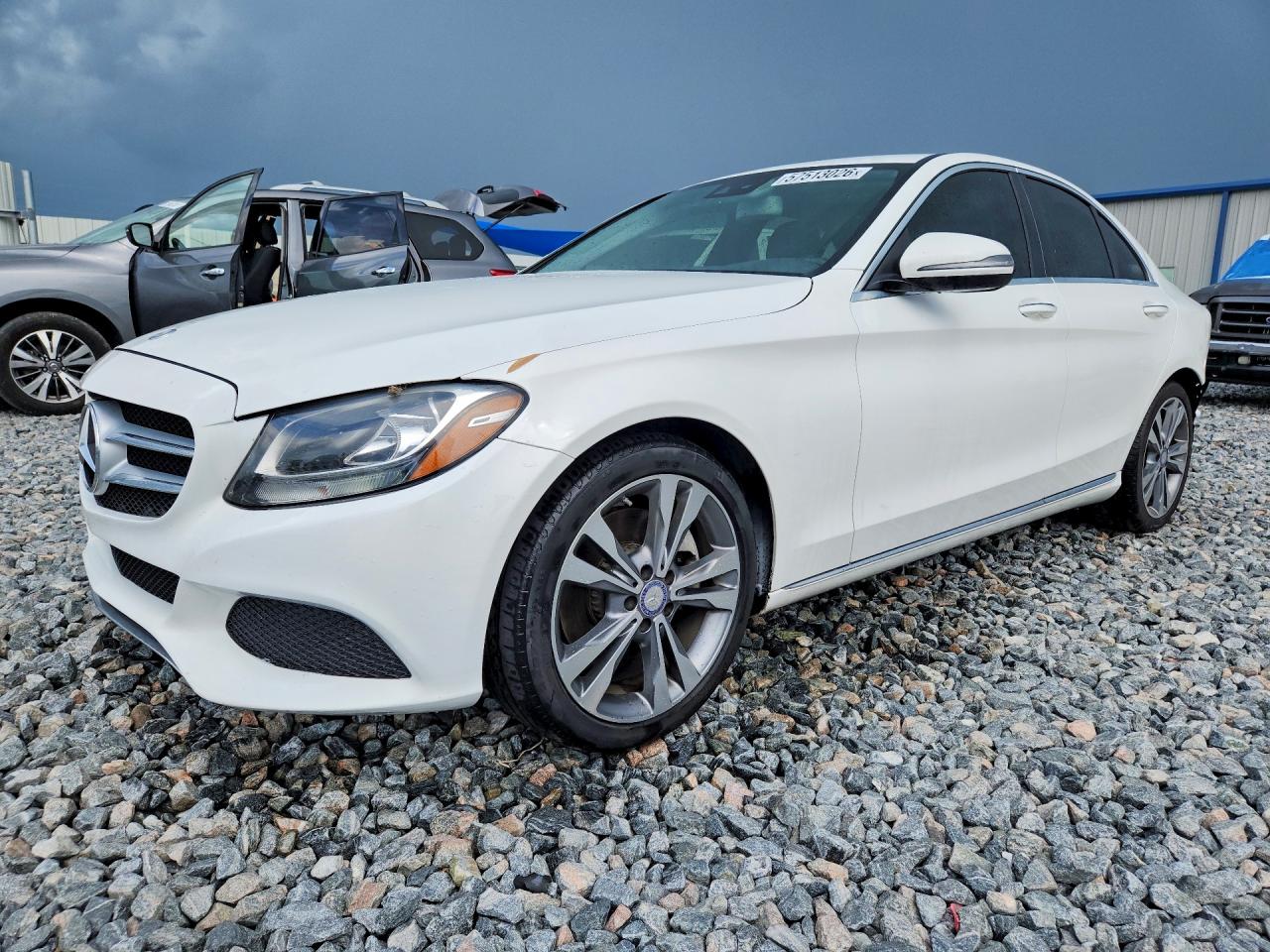 2017 MERCEDES-BENZ C C300