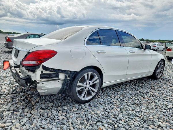 2017 MERCEDES-BENZ C C300
