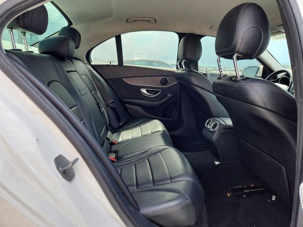 2017 MERCEDES-BENZ C C300