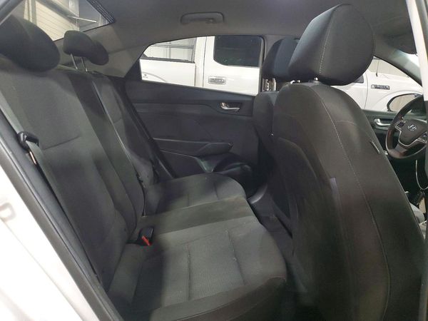 2018 HYUNDAI ACCENT SE and SEL