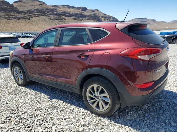 2017 HYUNDAI TUCSON SE (no options)