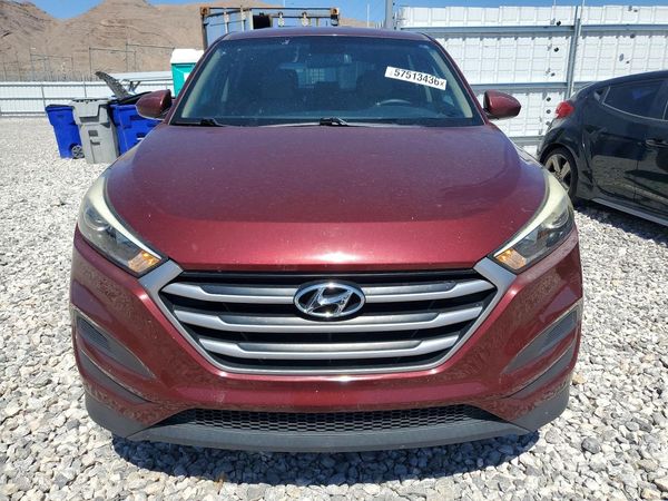 2017 HYUNDAI TUCSON SE (no options)
