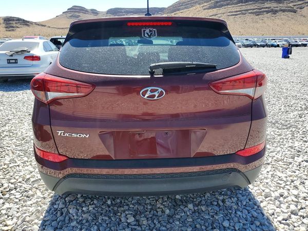 2017 HYUNDAI TUCSON SE (no options)