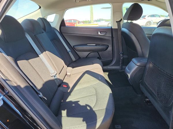 2019 KIA OPTIMA LX, S
