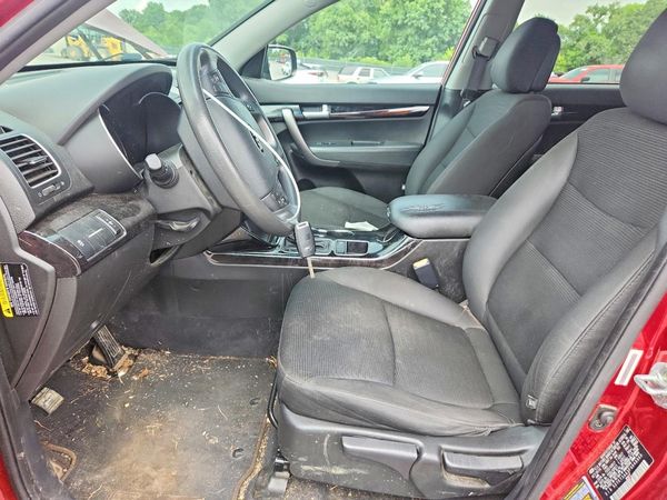 2015 KIA SORENTO GL