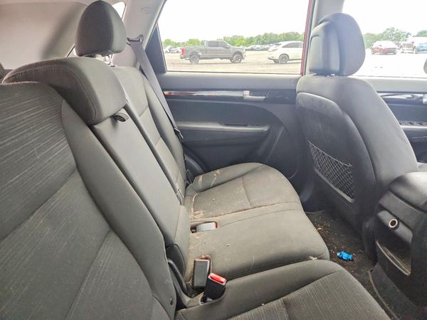 2015 KIA SORENTO GL