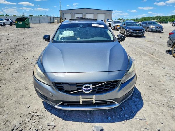 2017 VOLVO S60 CROSS COUNTRY