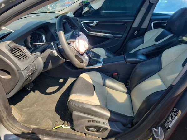 2017 VOLVO S60 CROSS COUNTRY
