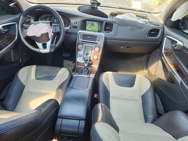 2017 VOLVO S60 CROSS COUNTRY