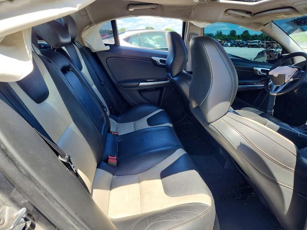 2017 VOLVO S60 CROSS COUNTRY