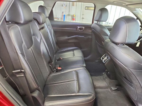 2023 KIA SORENTO S