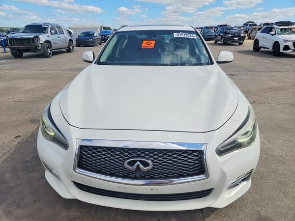 2017 INFINITI Q50