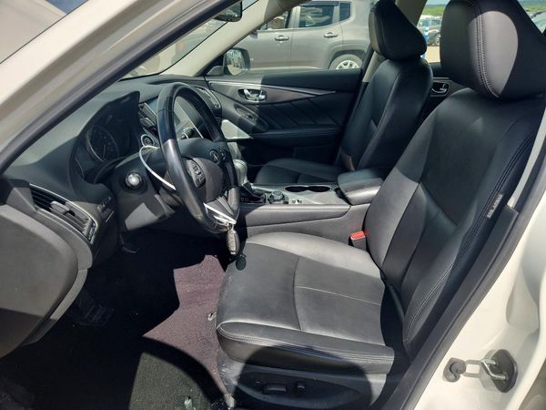2017 INFINITI Q50