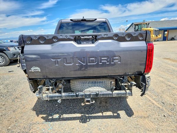 2024 TOYOTA TUNDRA