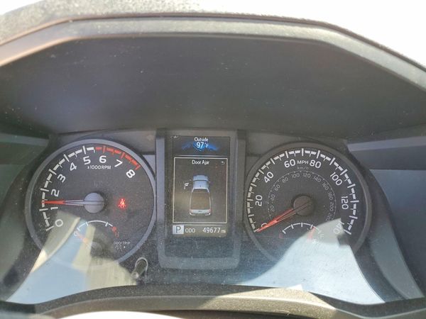2022 TOYOTA TACOMA SR5