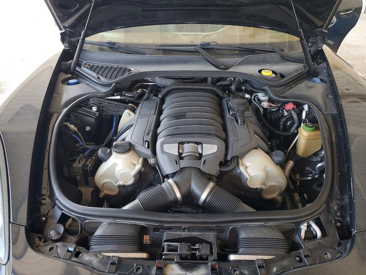 2012 PORSCHE PANAMERA S (2WD), 4S (4WD)