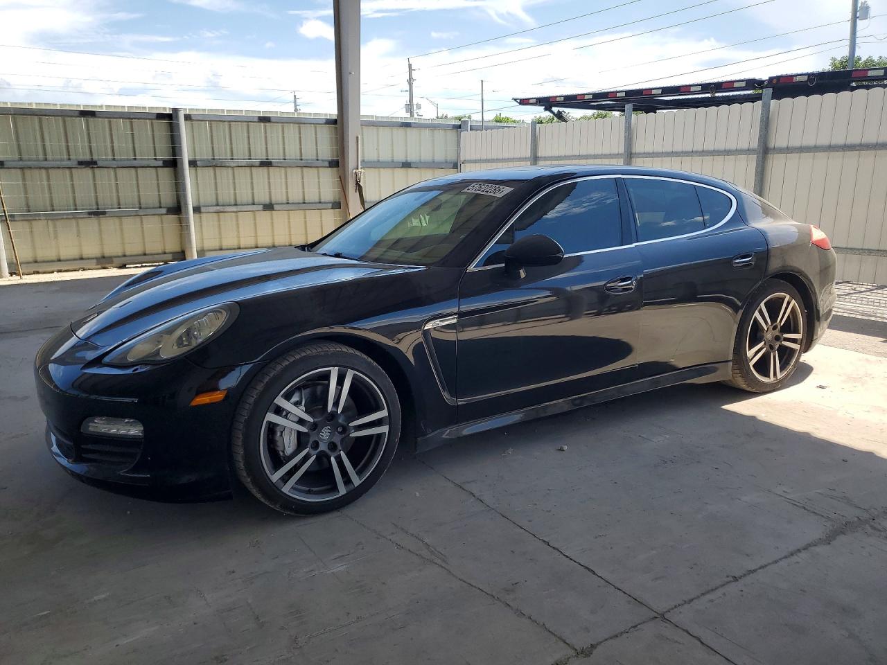 2012 PORSCHE PANAMERA S (2WD), 4S (4WD)