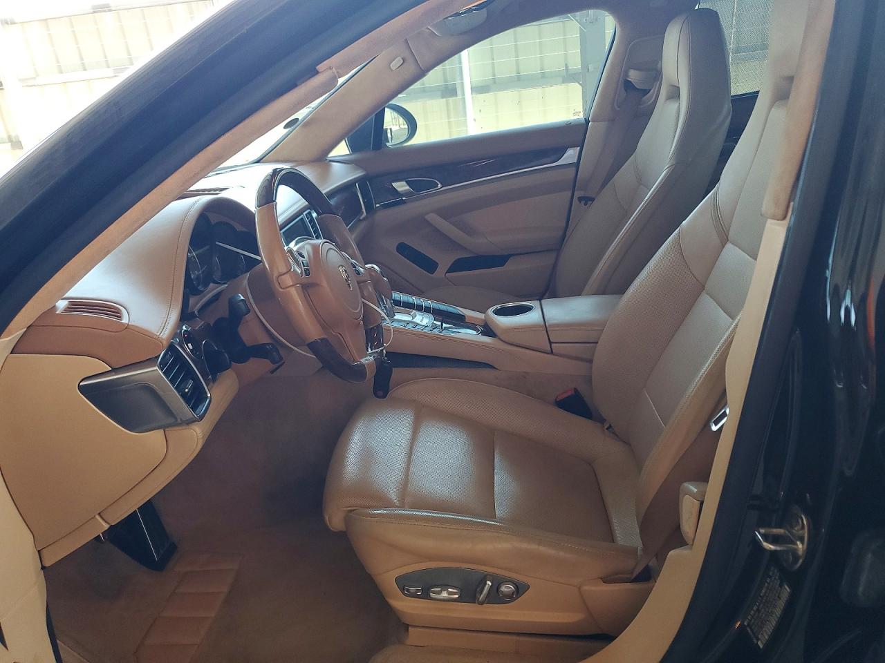 2012 PORSCHE PANAMERA S (2WD), 4S (4WD)