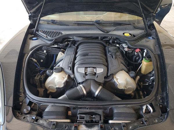 2012 PORSCHE PANAMERA S (2WD), 4S (4WD)