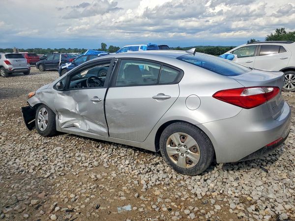 2016 KIA FORTE GL (Middle-Low Grade)