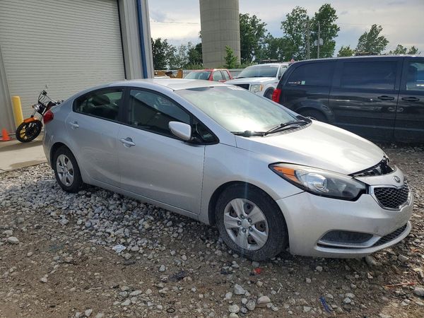 2016 KIA FORTE GL (Middle-Low Grade)