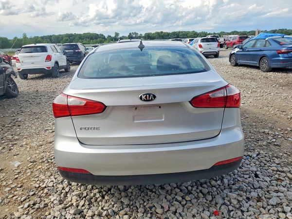 2016 KIA FORTE GL (Middle-Low Grade)