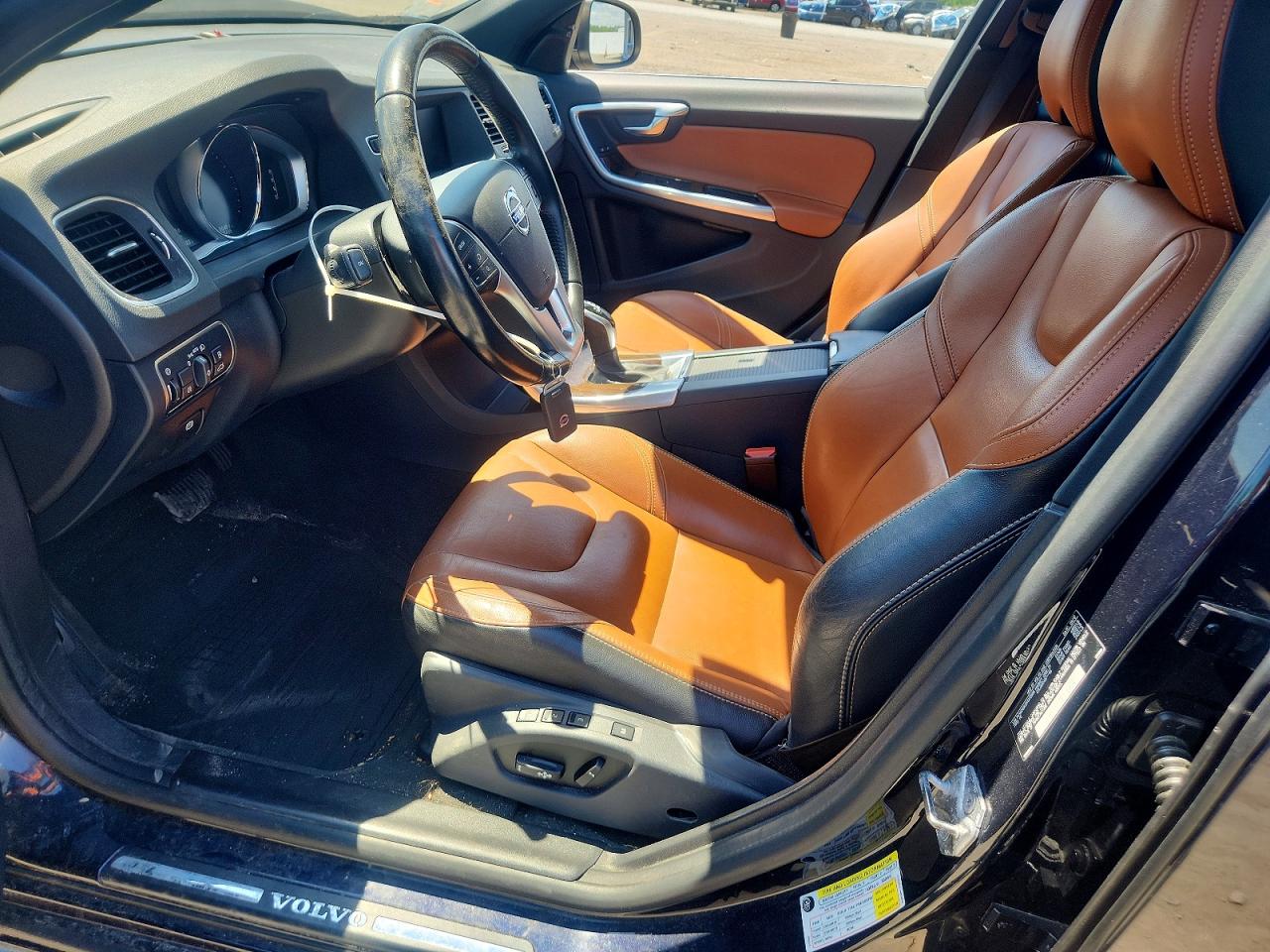2017 VOLVO V60 Premier