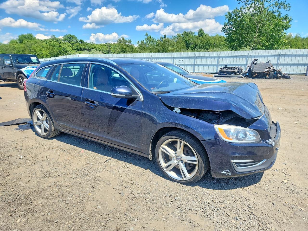2017 VOLVO V60 Premier