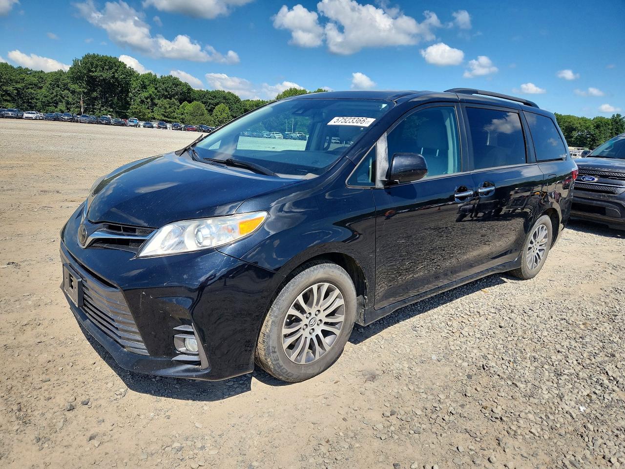 2019 TOYOTA SIENNA