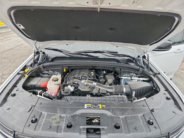 2025 JEEP GRAND CHEROKEE Laredo, Altitude