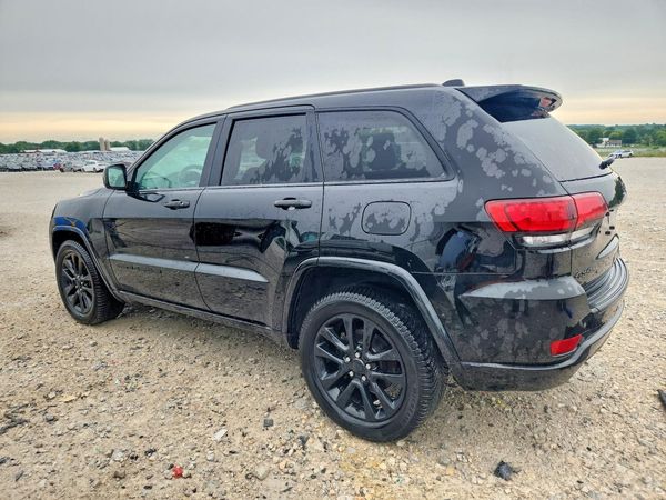 2019 JEEP GRAND CHEROKEE LAREDO 4X4