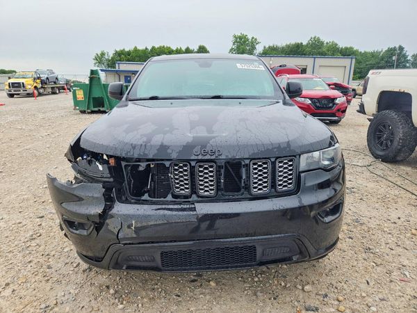 2019 JEEP GRAND CHEROKEE LAREDO 4X4