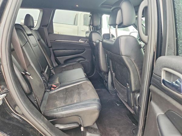 2019 JEEP GRAND CHEROKEE LAREDO 4X4