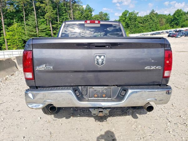 2015 RAM 1500 SLT