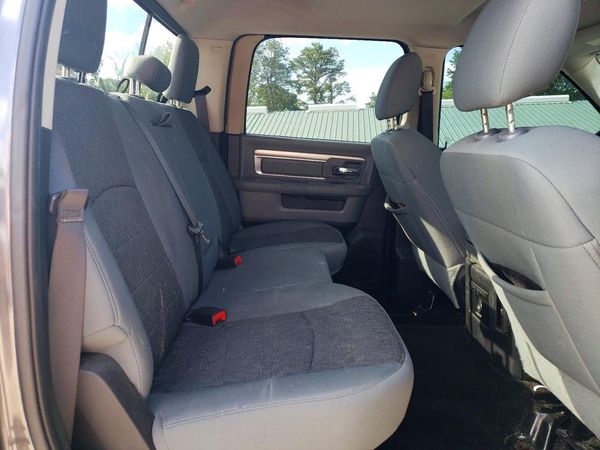2015 RAM 1500 SLT