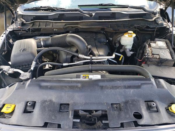 2015 RAM 1500 SLT