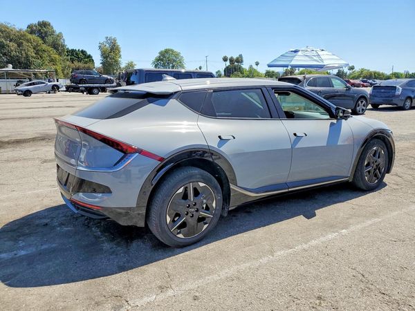 2025 KIA EV6