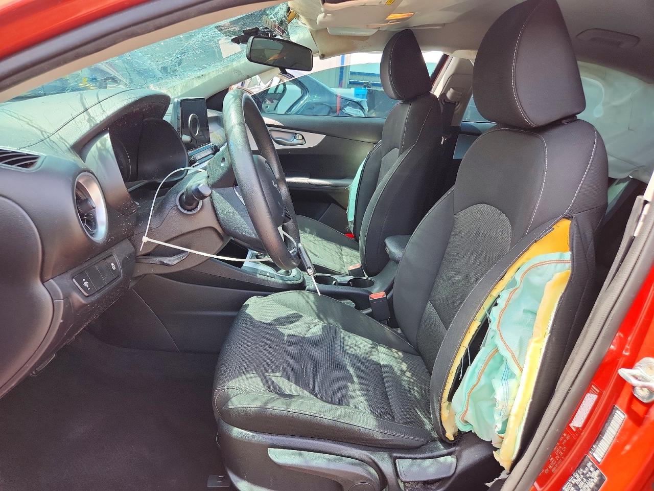 2022 KIA FORTE FE, LXS
