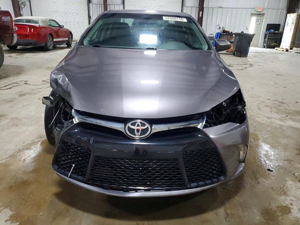 2017 TOYOTA CAMRY
