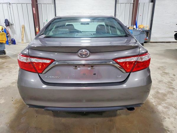 2017 TOYOTA CAMRY