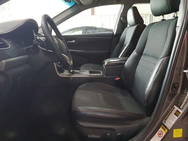 2017 TOYOTA CAMRY
