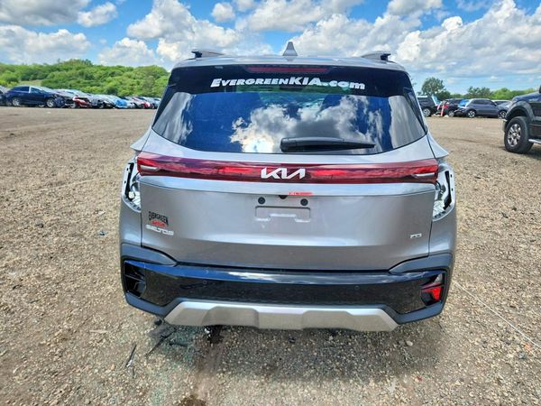 2026 KIA SELTOS EX